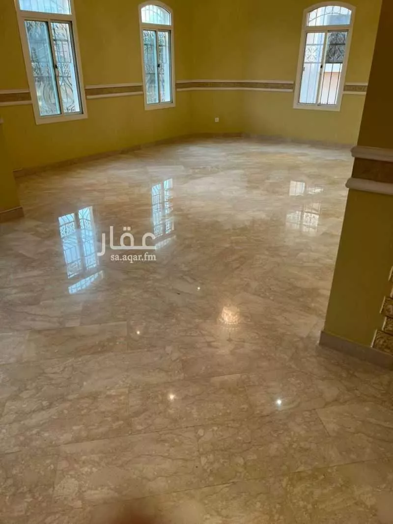 الطابق in البساتين