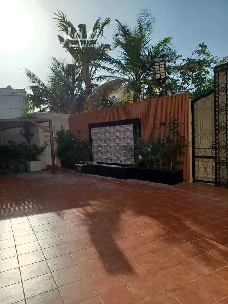 فيلا 7 غرف في الشاطئ 3