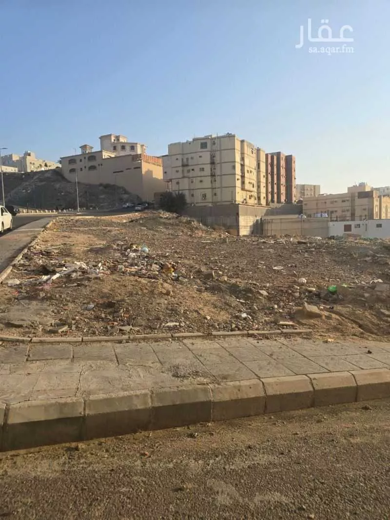 أرض 862 م² في السلامة