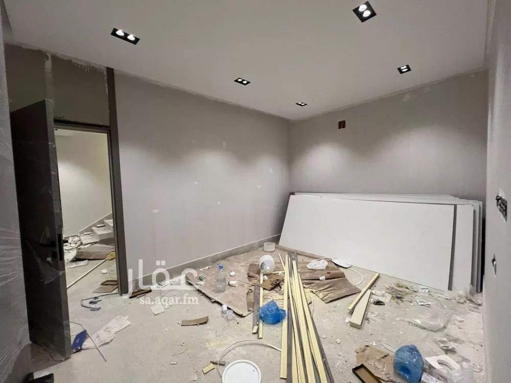 6 bedroom villa in Al Uraija Al Gharbiyah 3