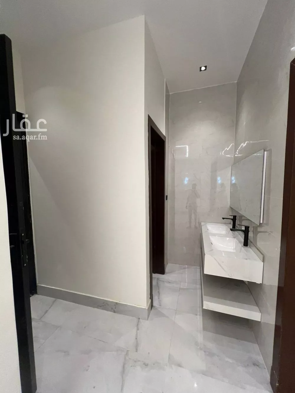 فيلا 6 غرف في طويق 5