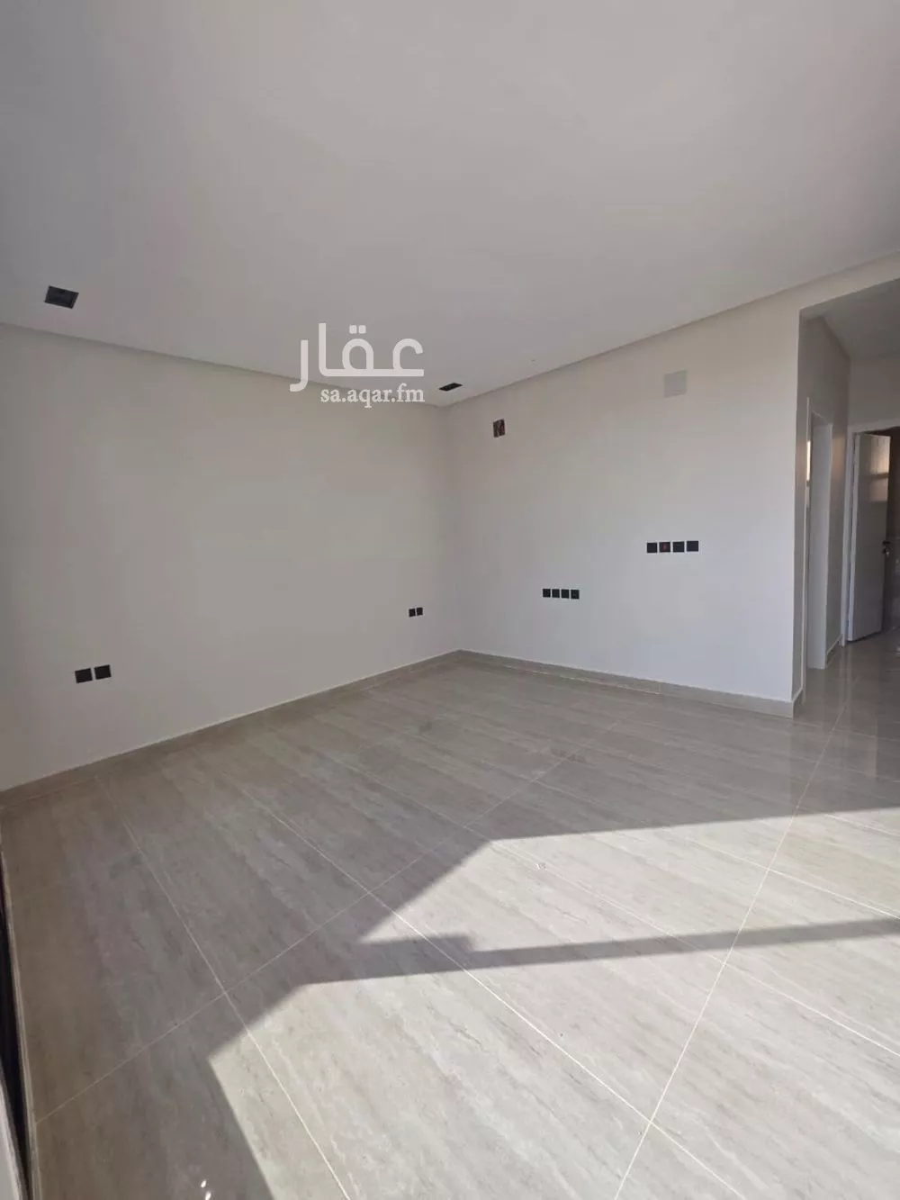 فيلا 8 غرف في طويق 5