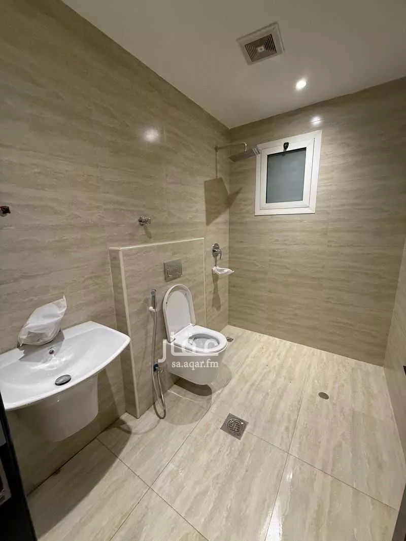 شقة 3 غرف في الحمرا 2