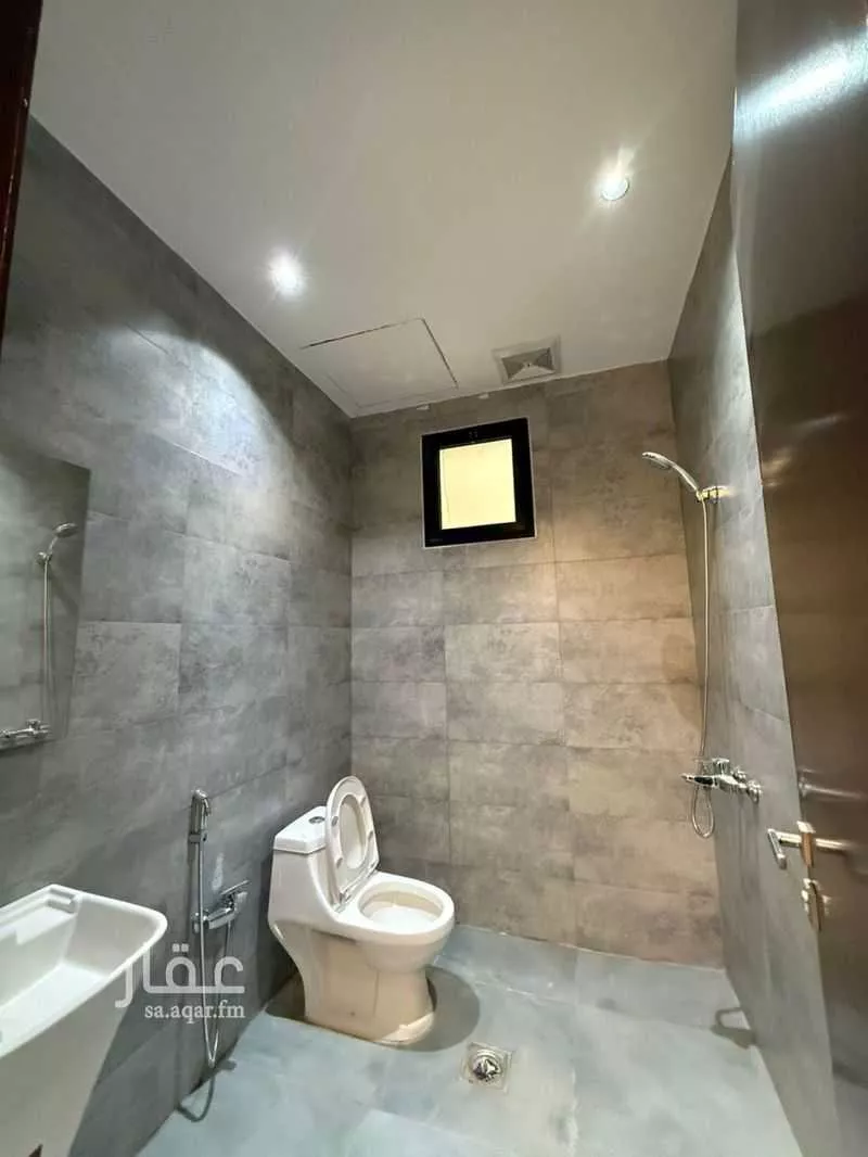 شقة 5 غرف في القادسية 5