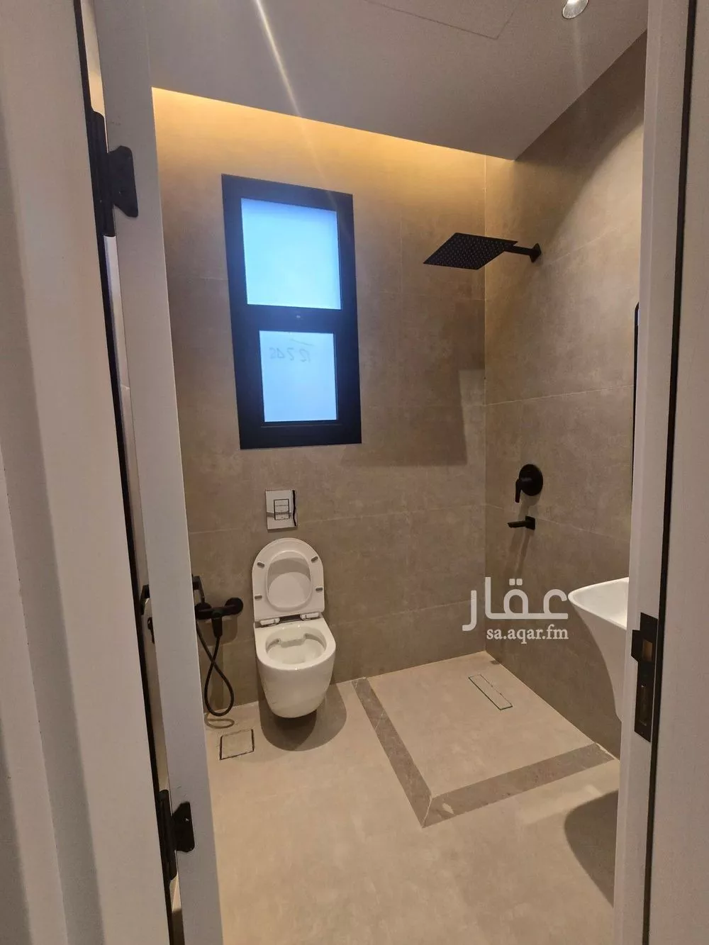 شقة 3 غرف في العارض 3