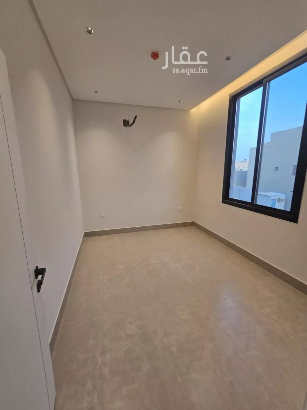 شقة 3 غرف في العارض 3