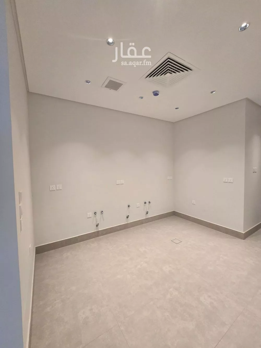 شقة 3 غرف في العارض 4