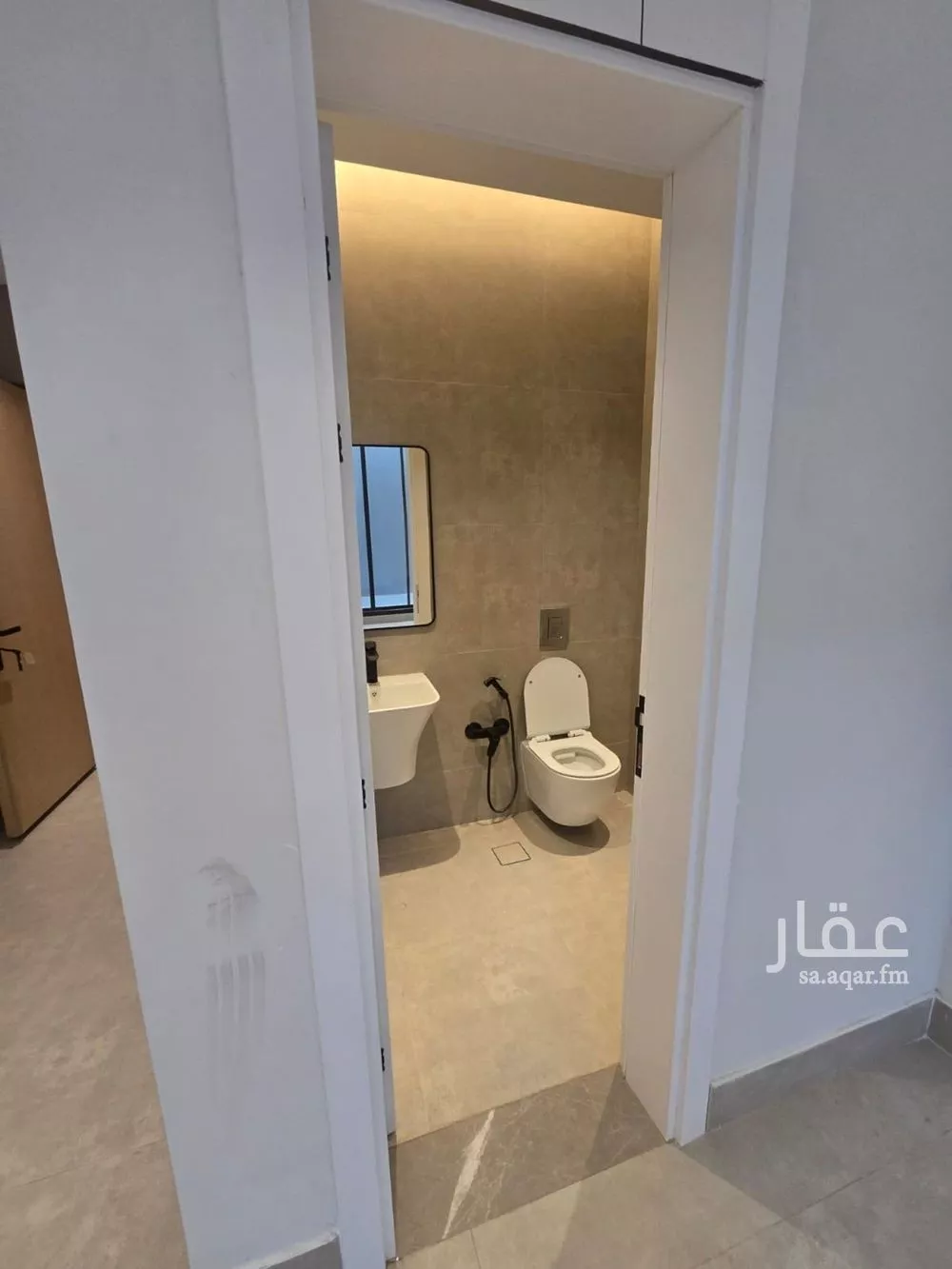 شقة 3 غرف في العارض 4