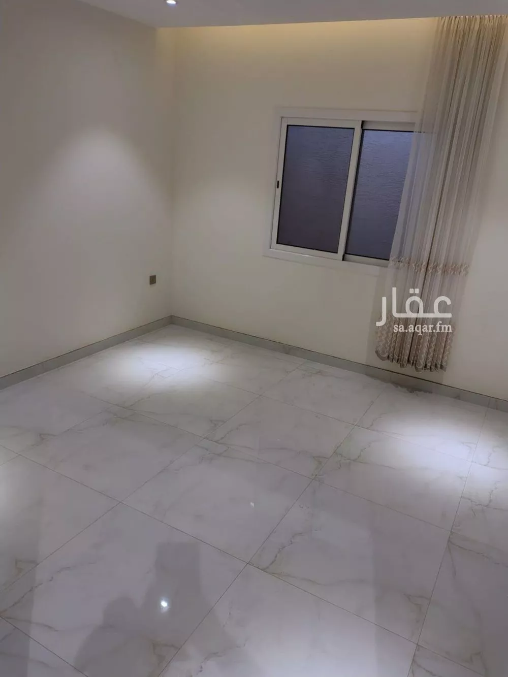 شقة 4 غرف في النرجس 3