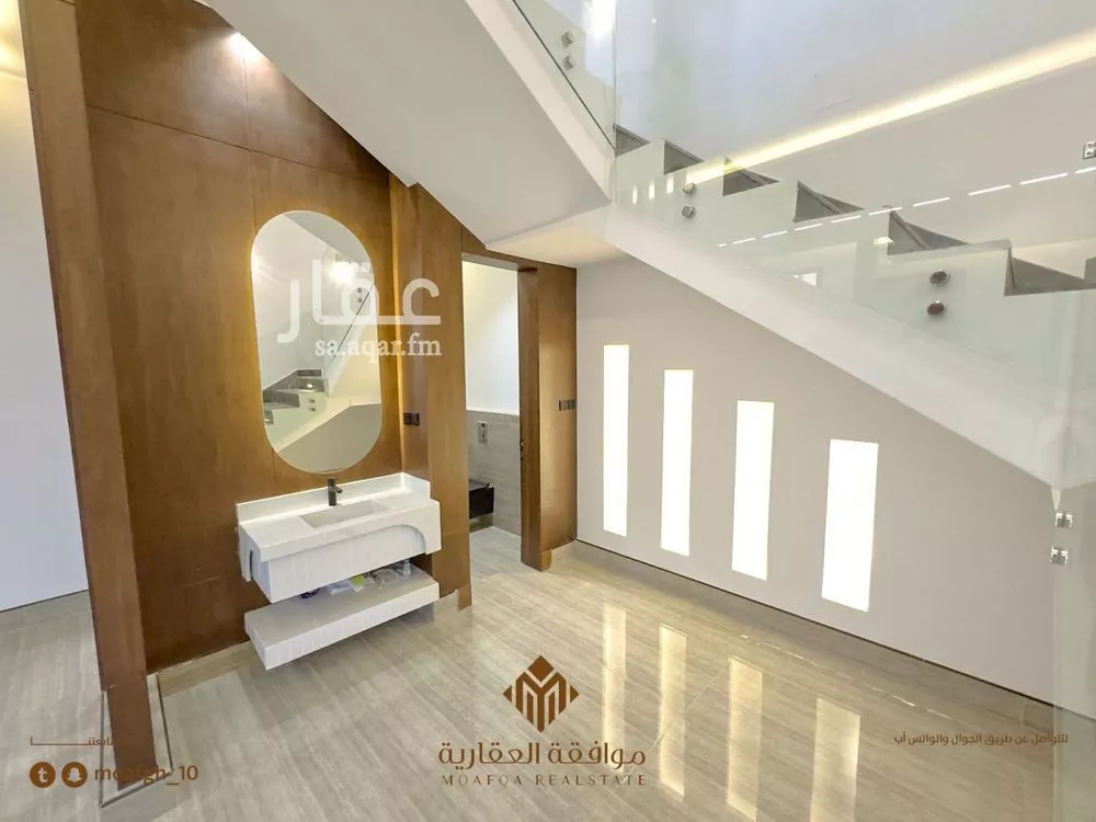 6 bedroom villa in Al Mahdiyyah 2