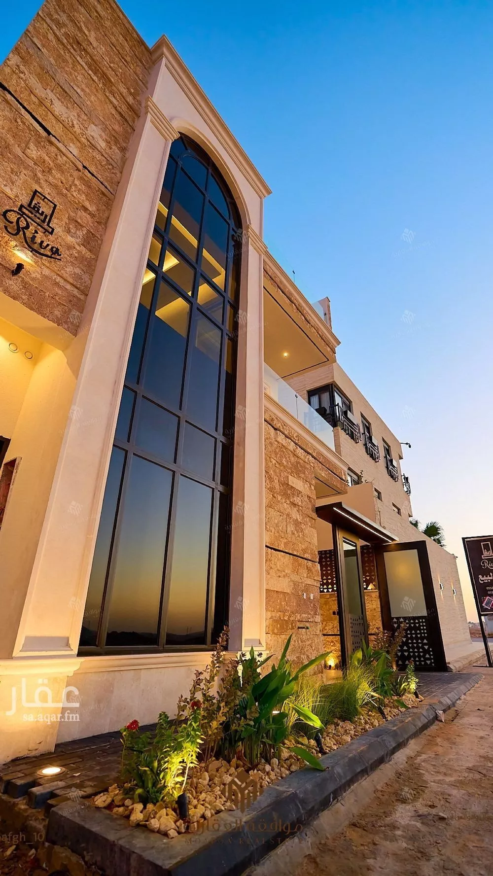 5 bedroom villa in Al Mahdiyyah 2