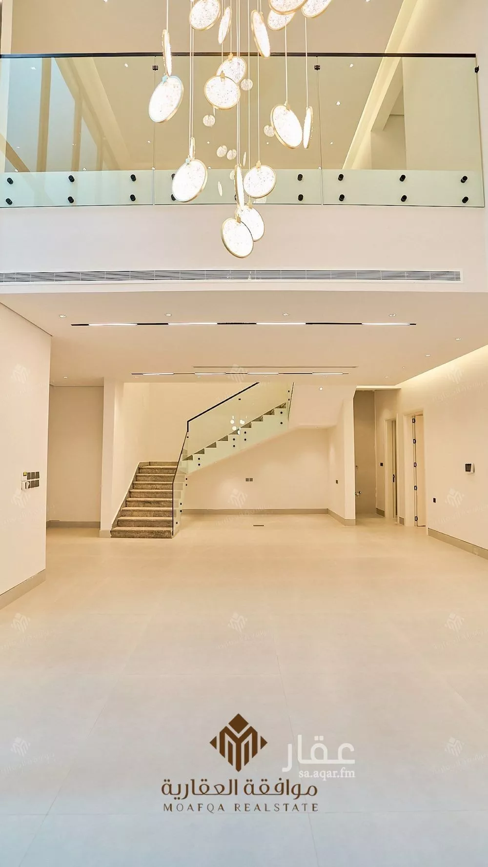 فيلا 8 غرف في المهدية 5