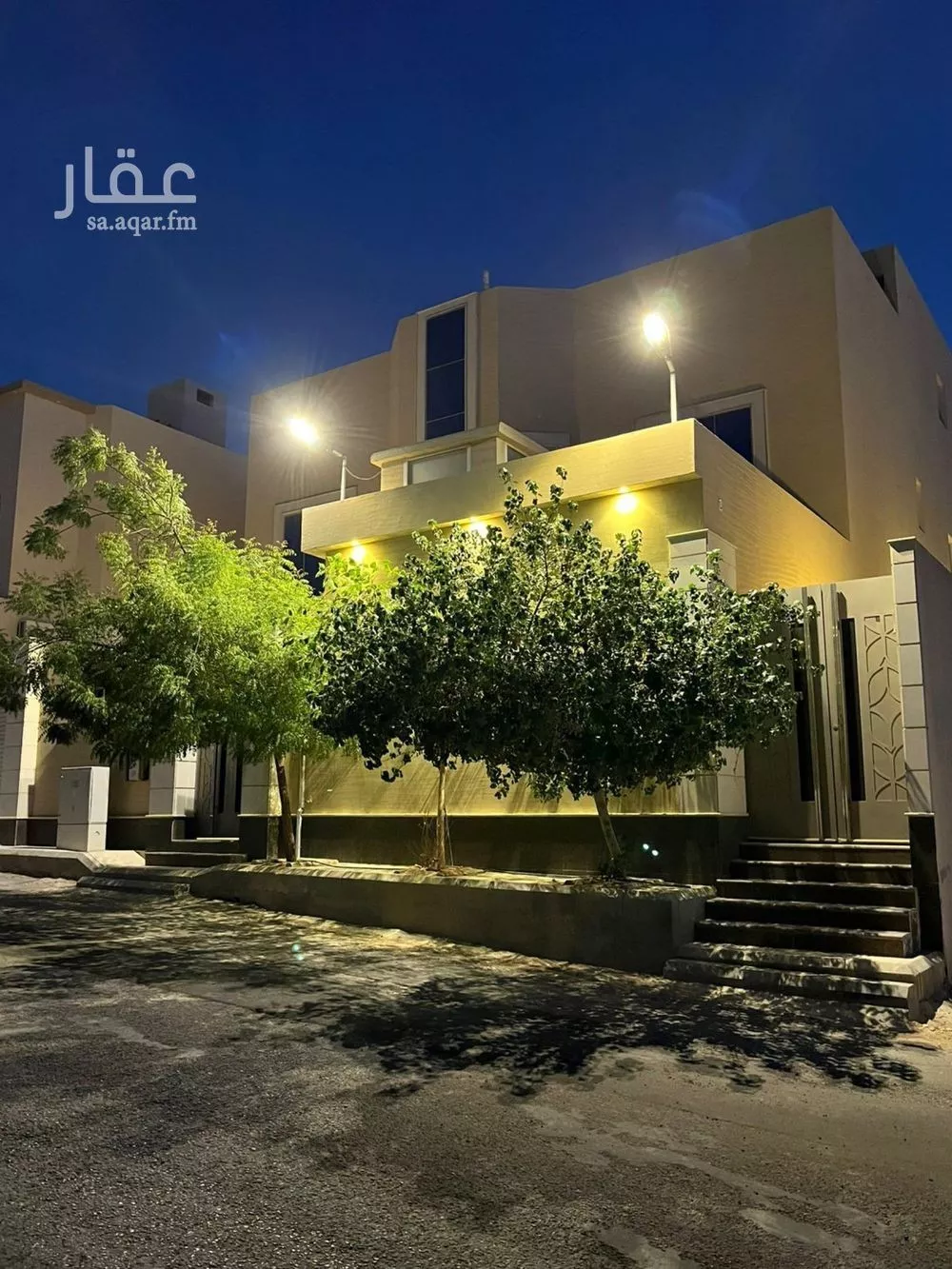 فيلا 6 غرف في المهدية 5