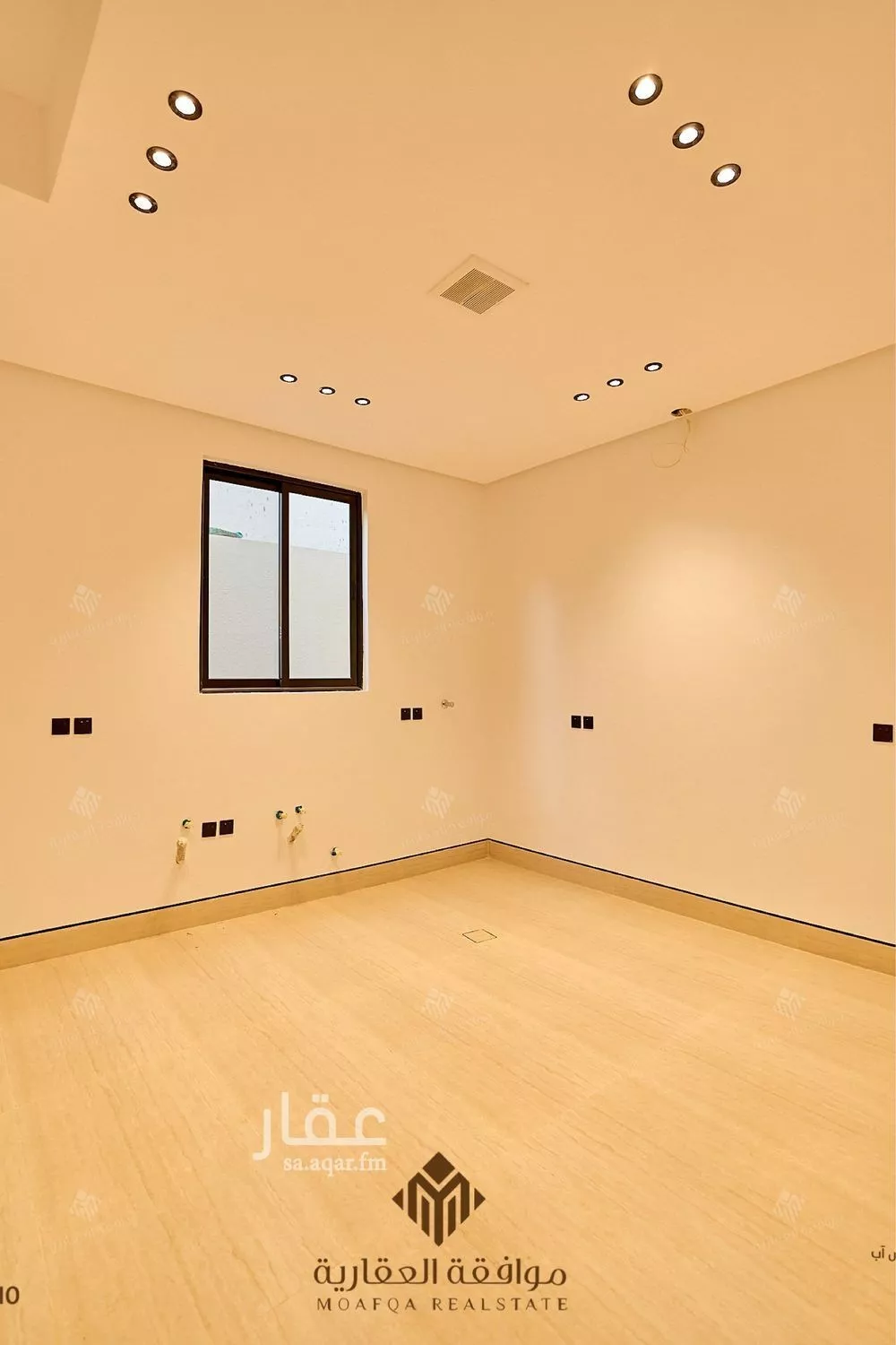 فيلا 6 غرف في المهدية 5