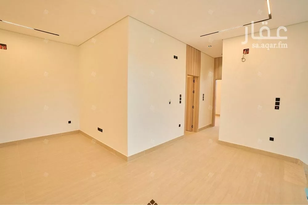 4 bedroom villa in Al Mahdiyyah, Riyadh 9