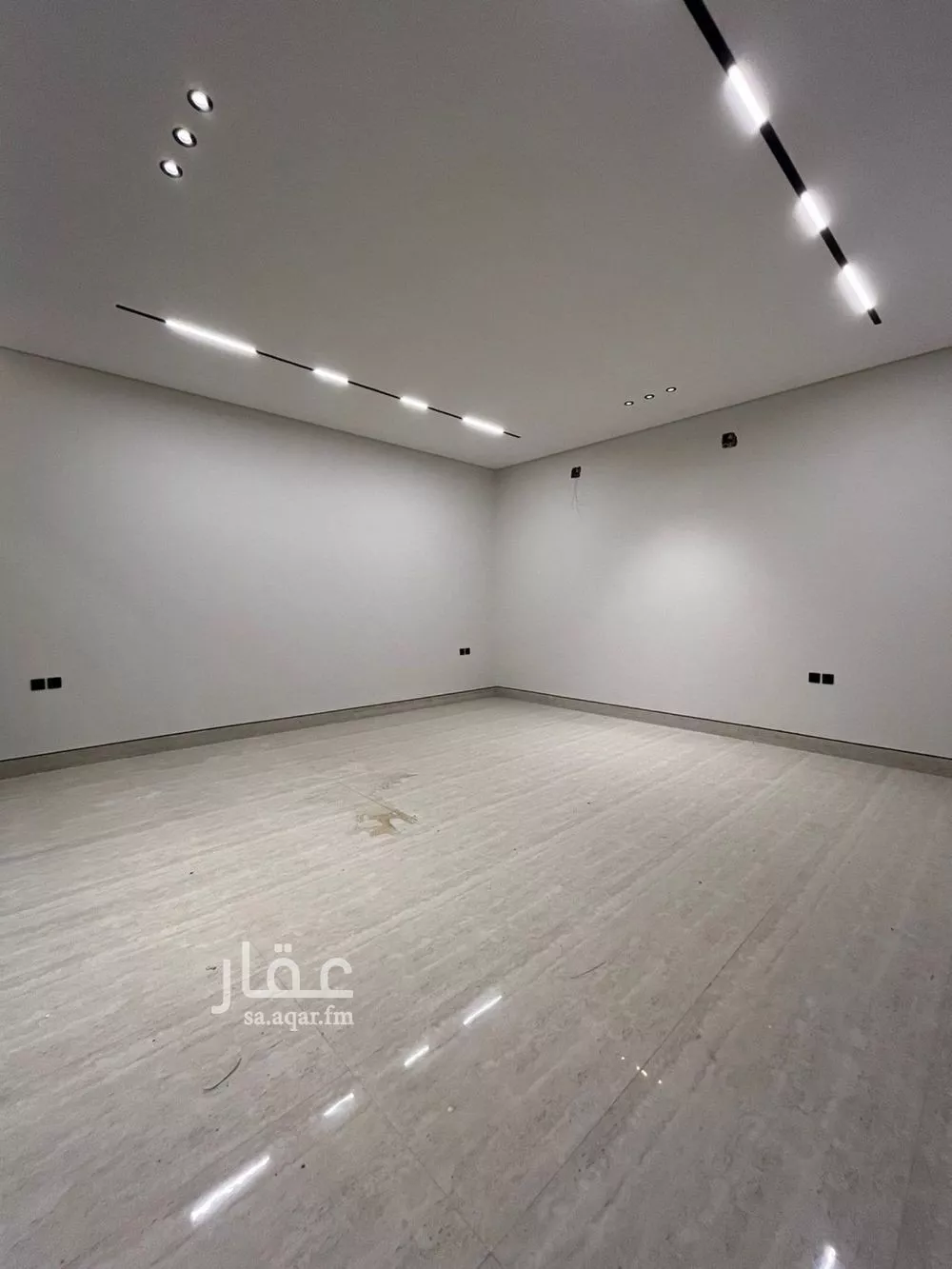 فيلا 6 غرف في المهدية 5