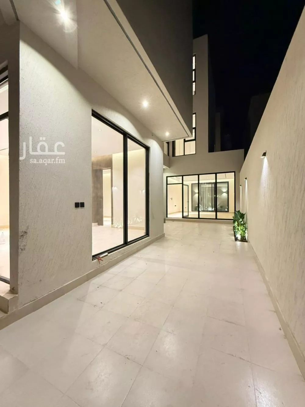 5 bedroom villa in Al Mahdiyyah 2