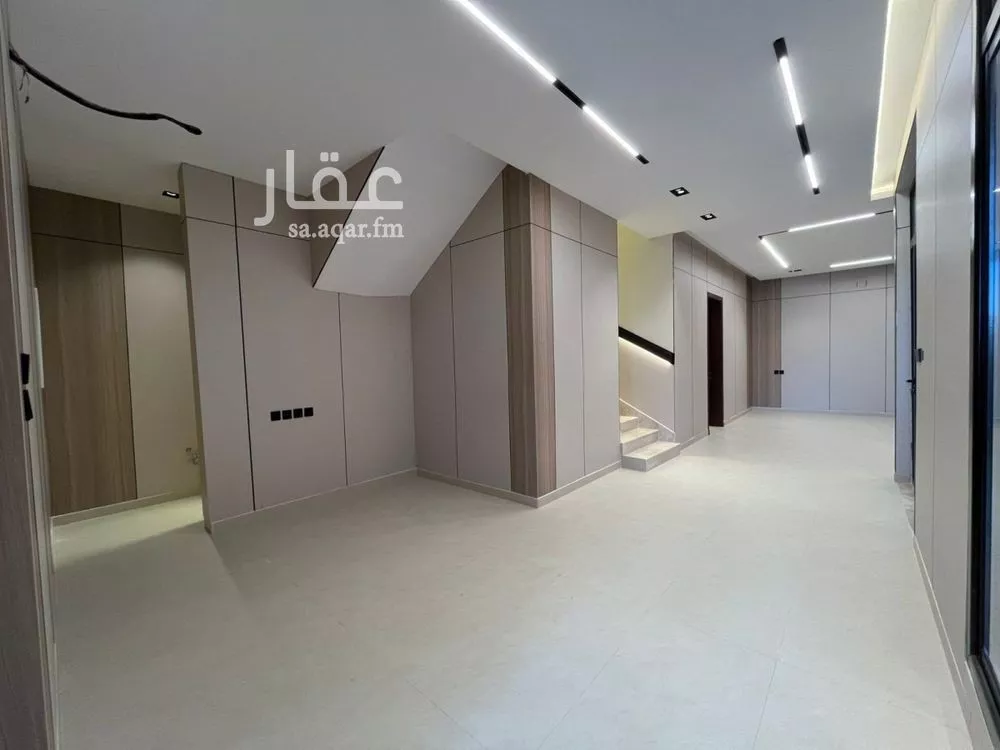 4 bedroom villa in Al Mahdiyyah, Riyadh 15