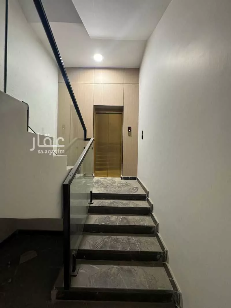 3 bedroom floor in Al Aridh 3