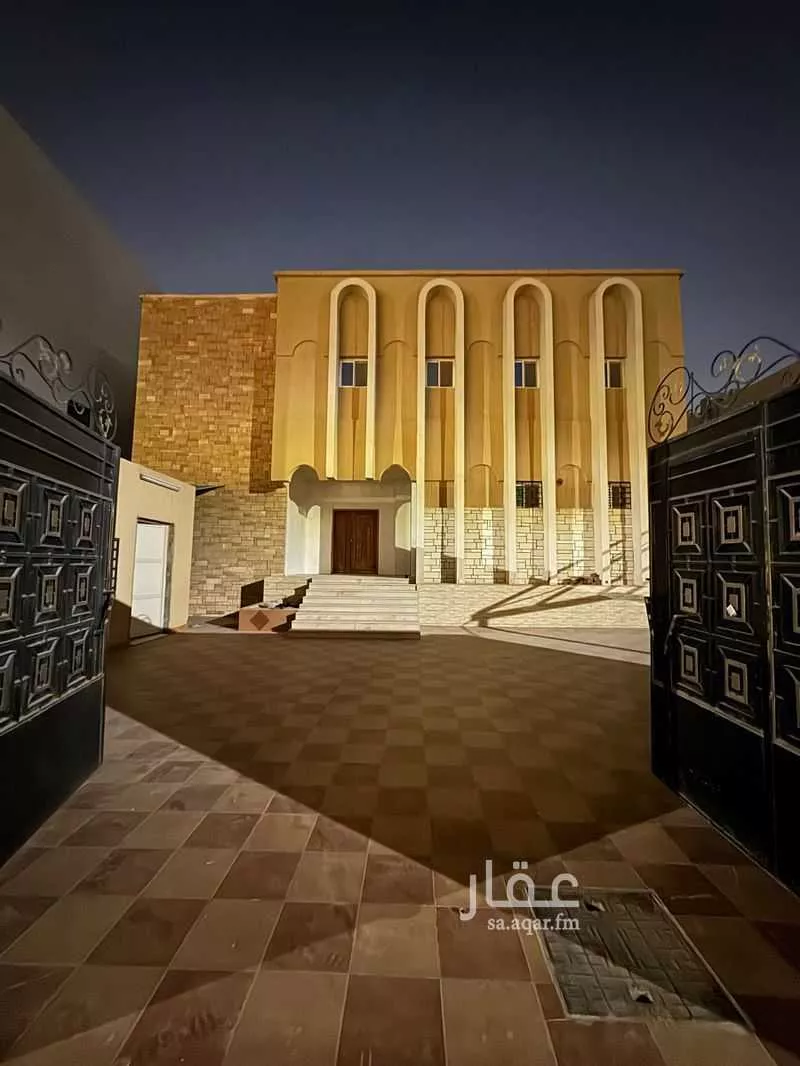 فيلا 5 غرف في الروضة 2