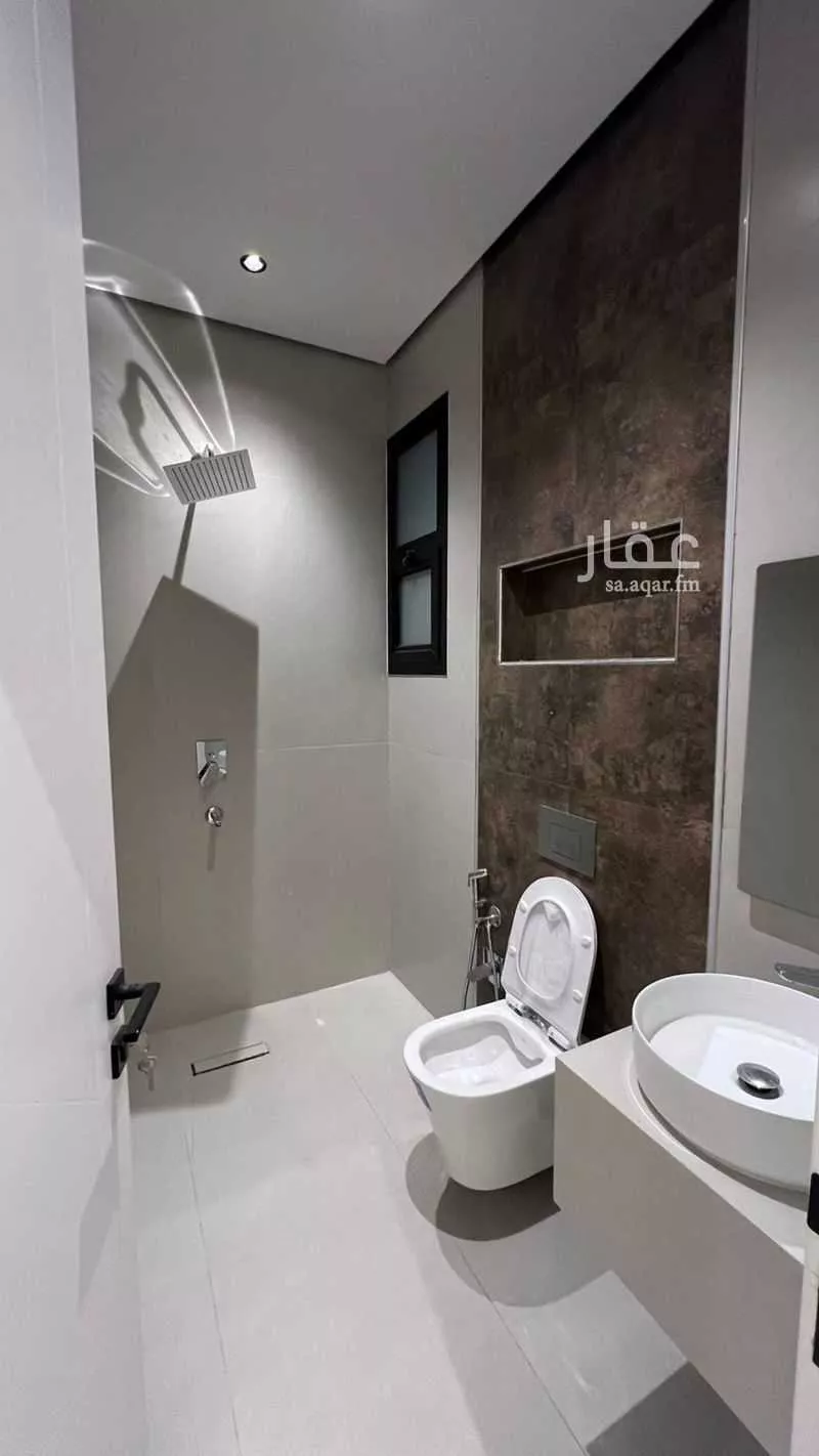 3 bedroom apartment in King Fahd, Riyadh 5