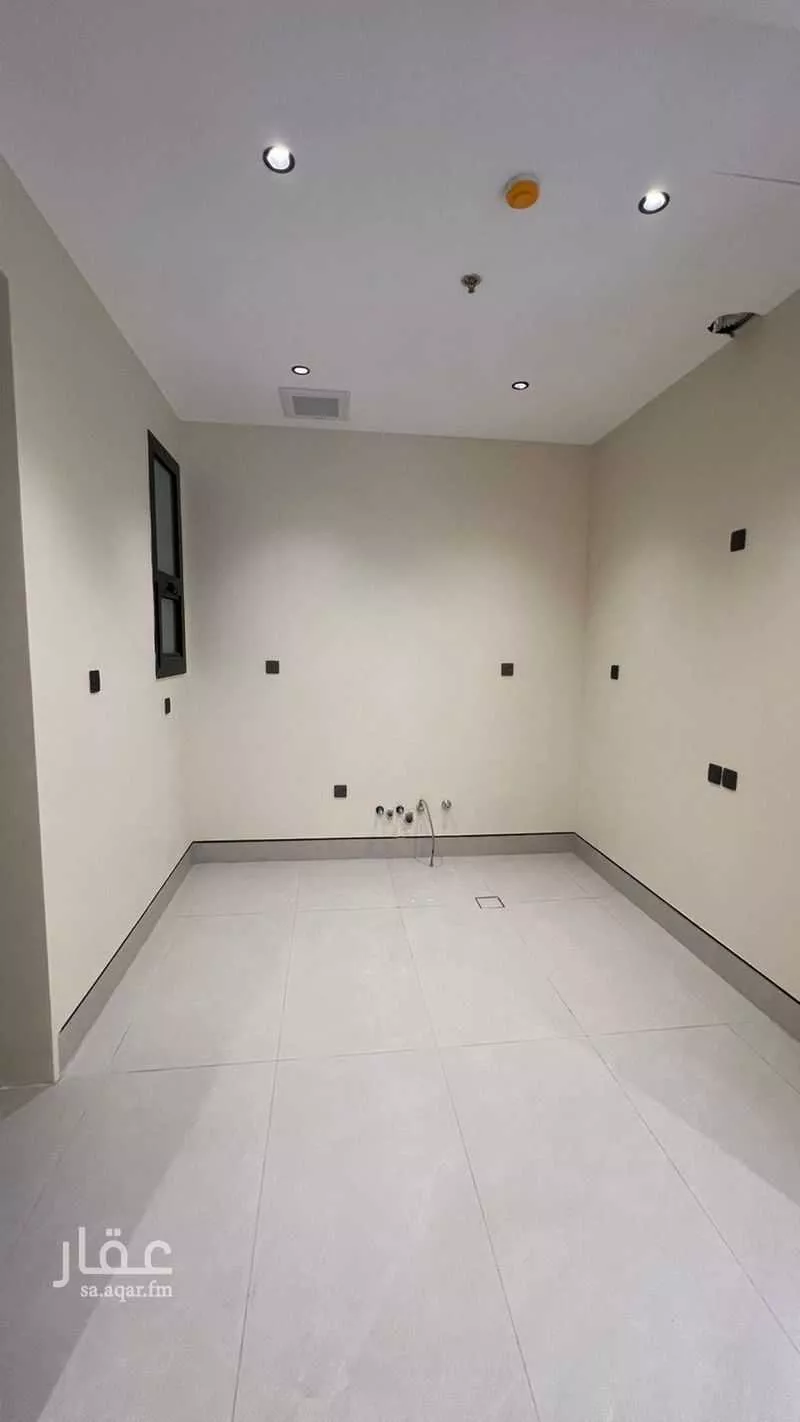 3 bedroom apartment in King Fahd, Riyadh 6