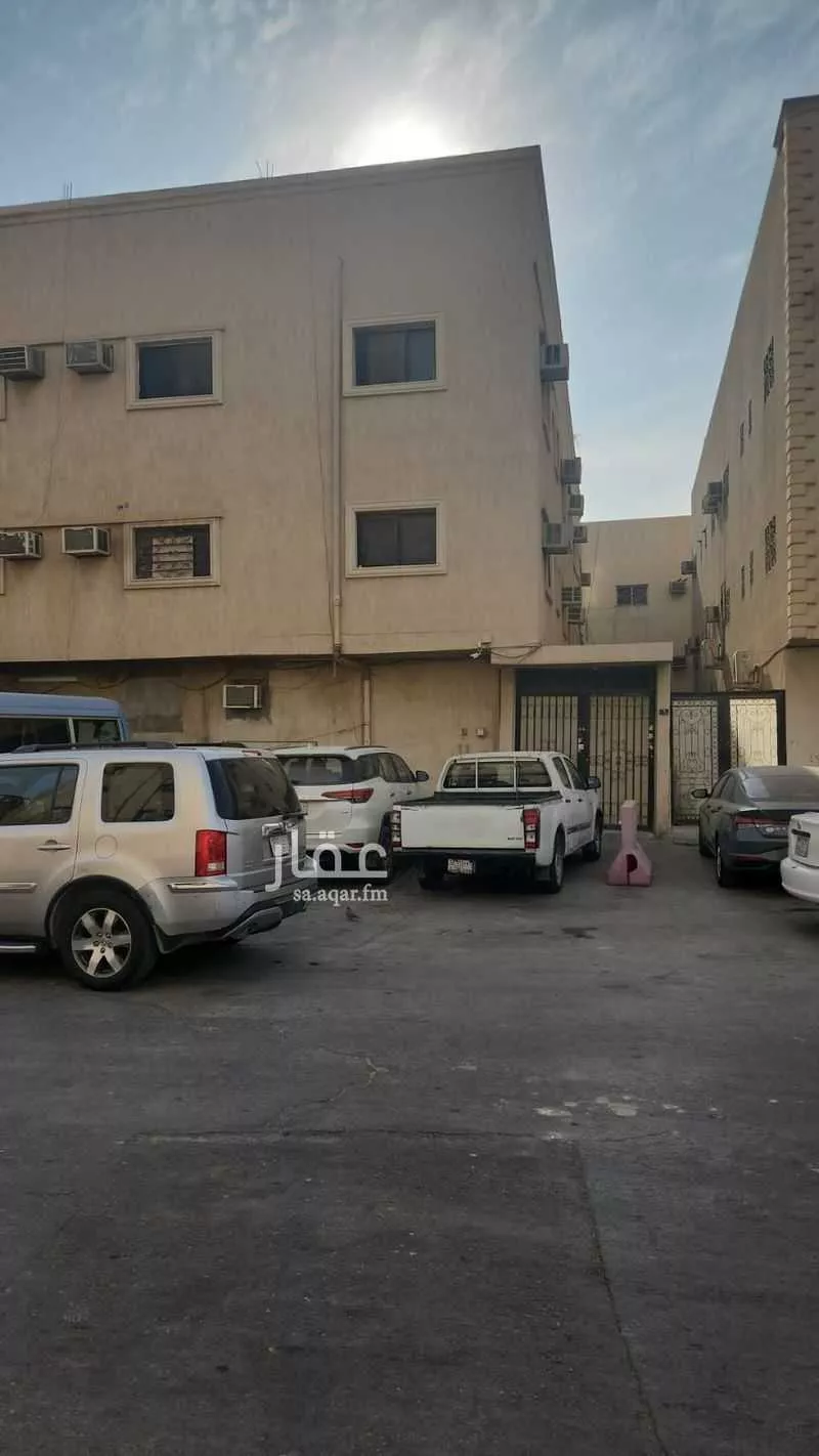 عمارة 691 م² في المربع 3