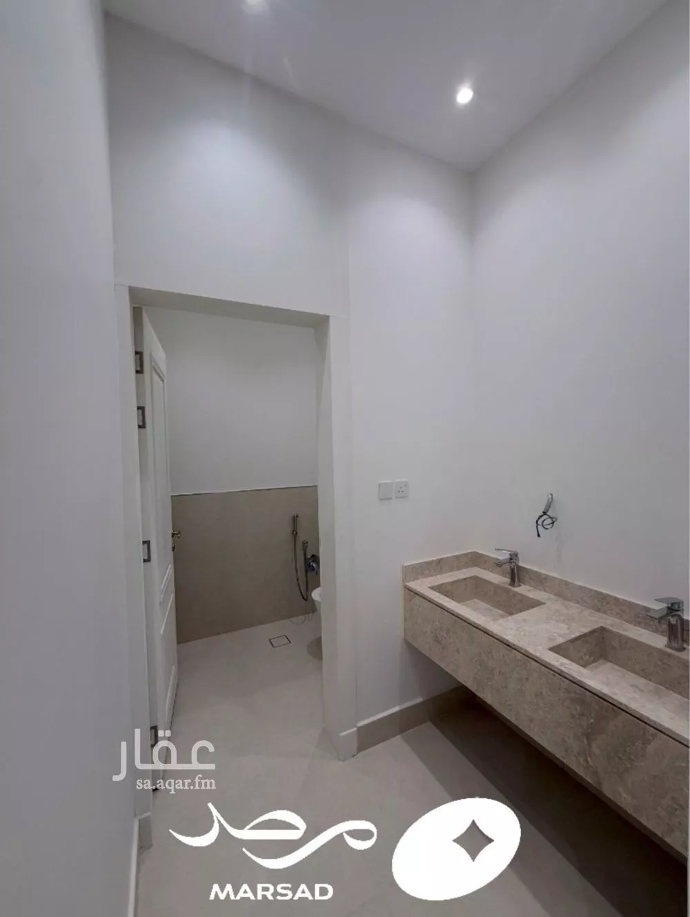 فيلا 4 غرف في المهدية 5