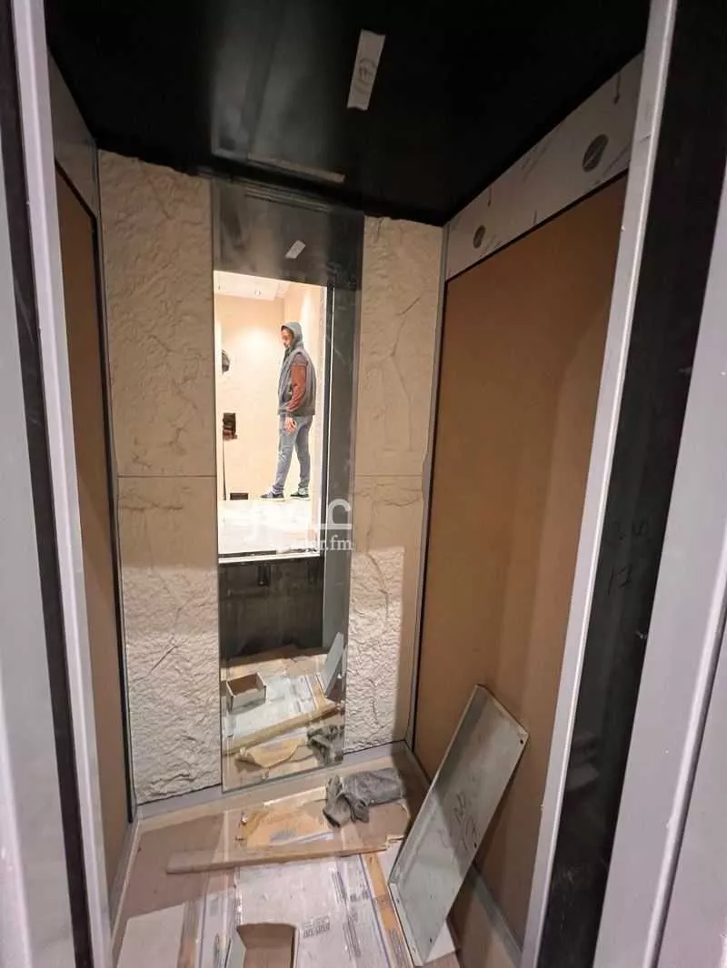 شقة 5 غرف في السعادة 3