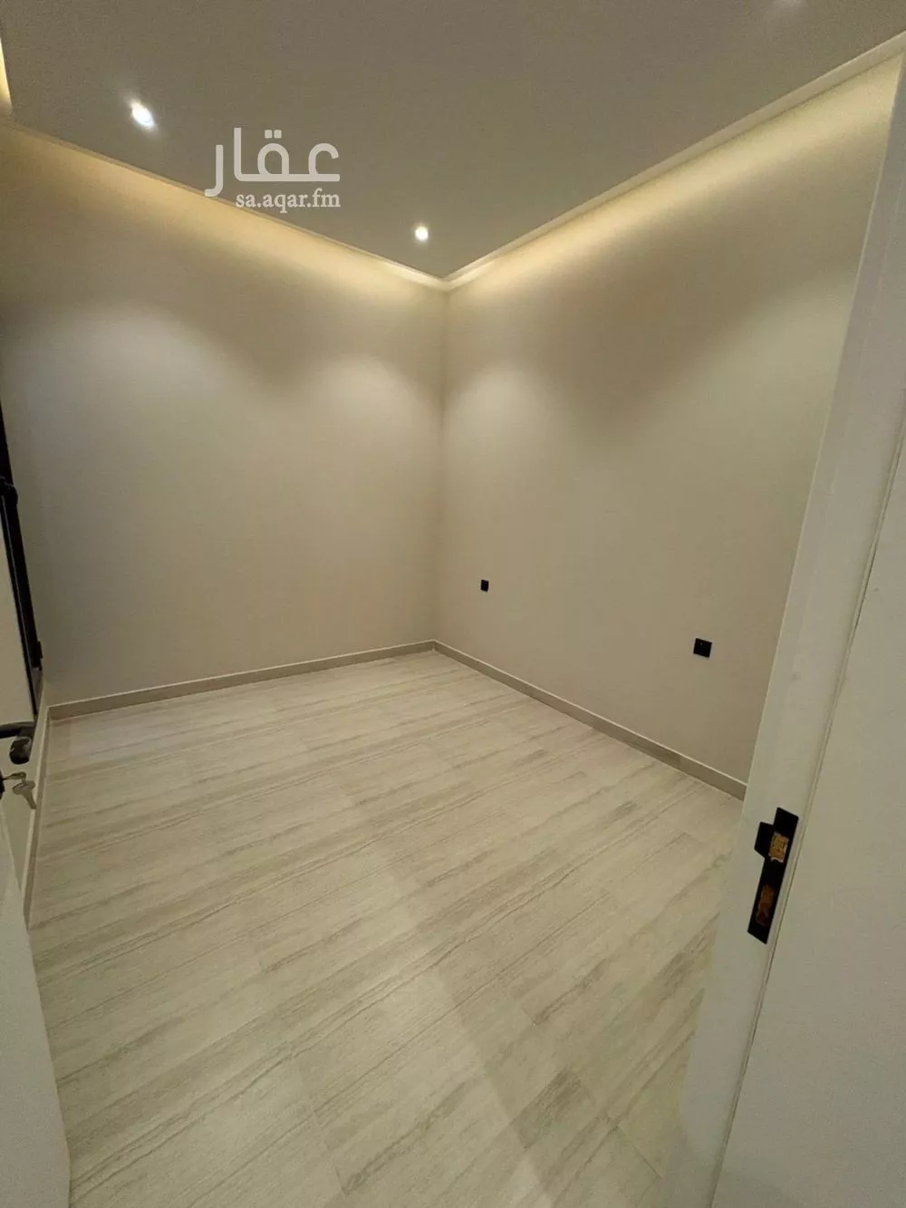 دور 3 غرف في العارض 2