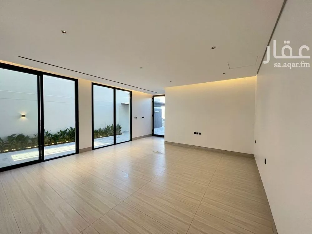 فيلا 4 غرف في النرجس 5