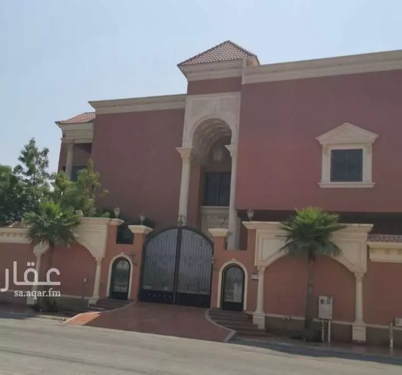 فيلا 10 غرف في الشاطئ الشرقي 1