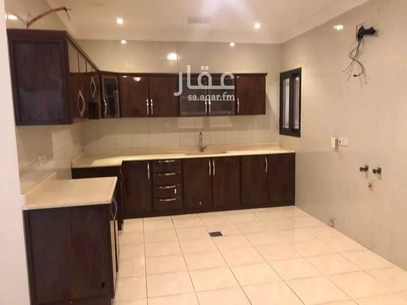 4 bedroom apartment in Hajar, Eastern Province 4