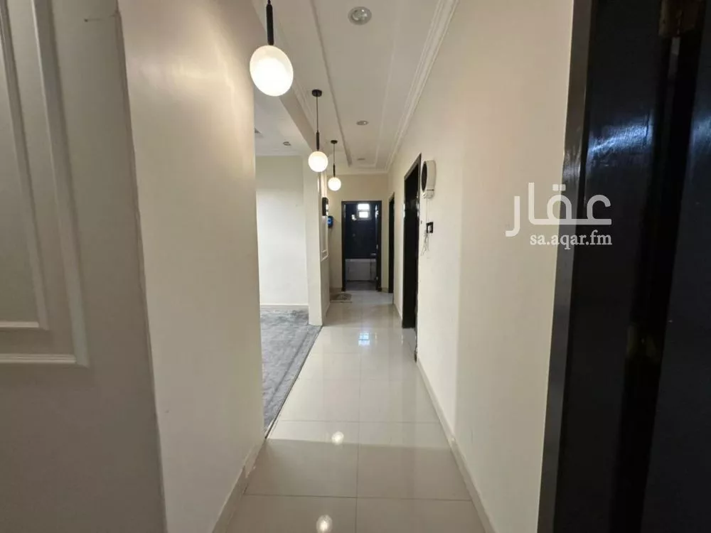 دور 3 غرف في عرقة 1