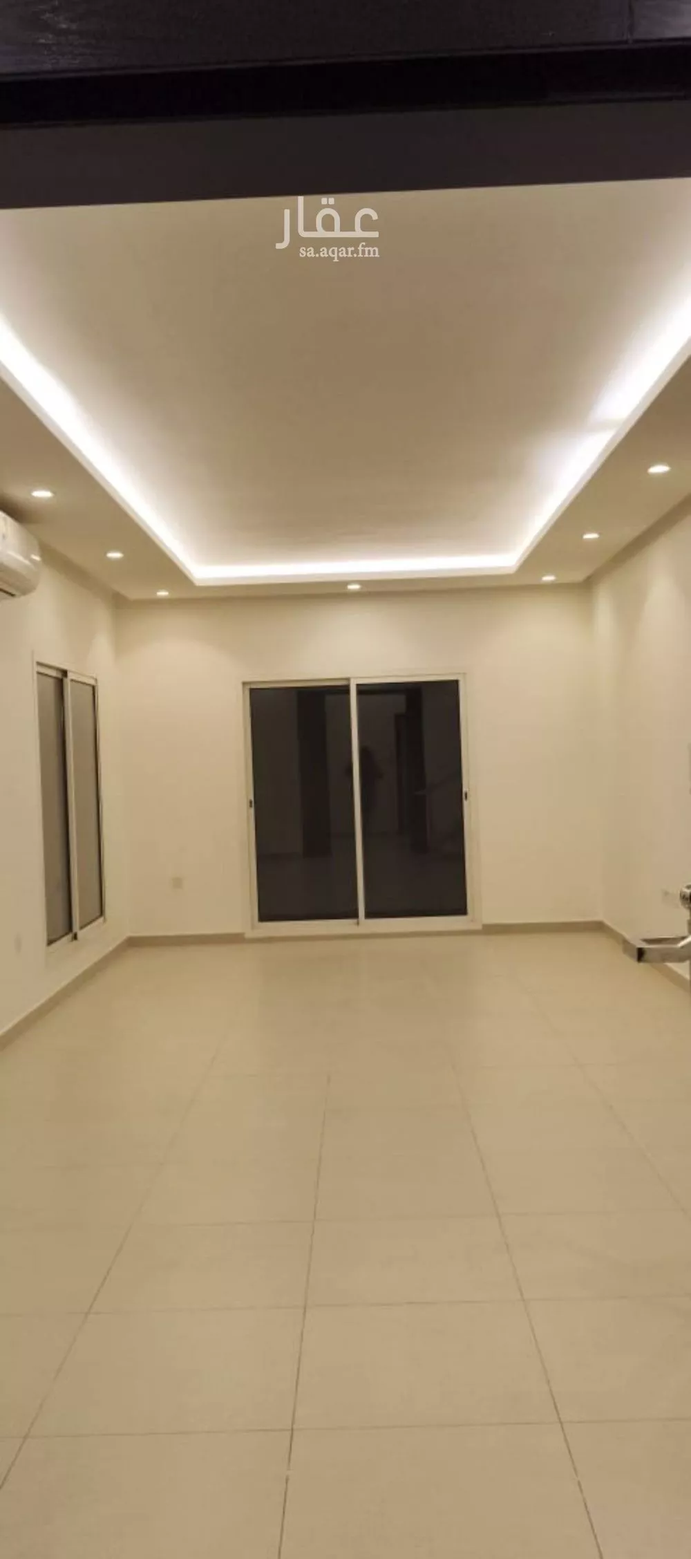 فيلا 5 غرف في العارض 3