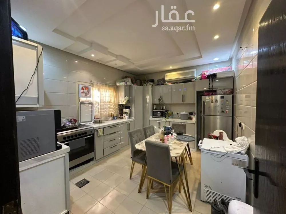 دور 3 غرف في عرقة 3