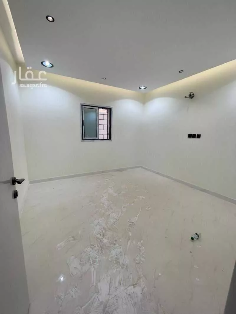 شقة 5 غرف في احد 3