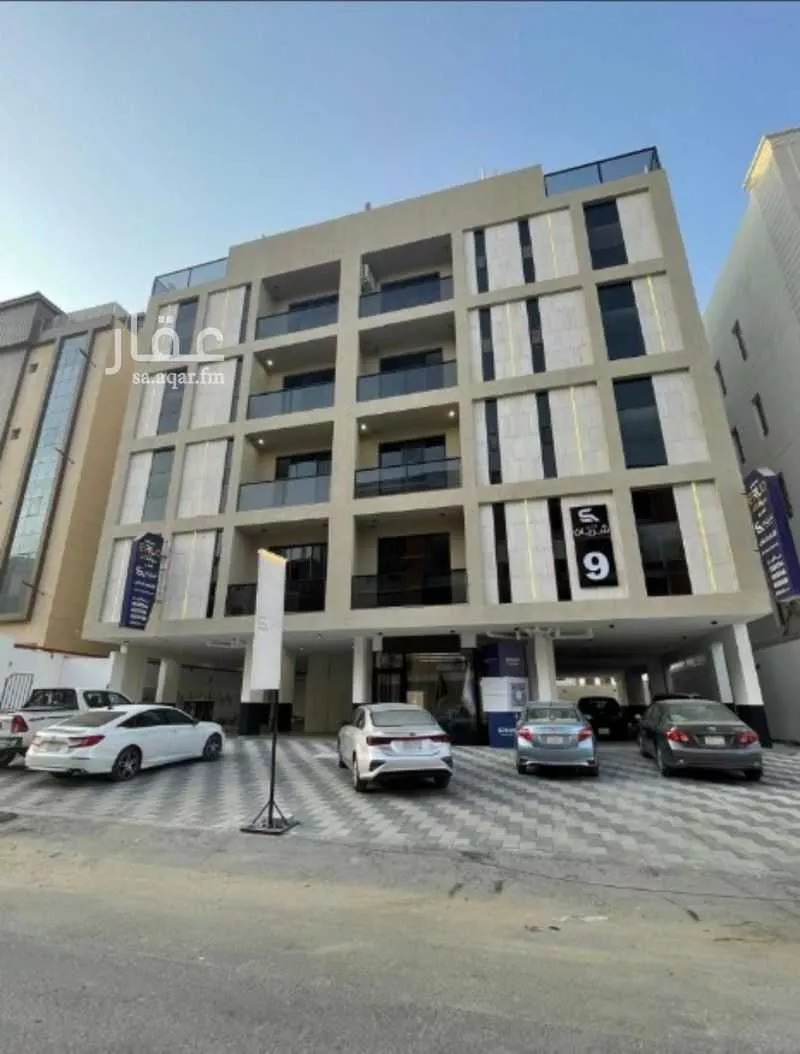 شقة 4 غرف في الحمرا 1