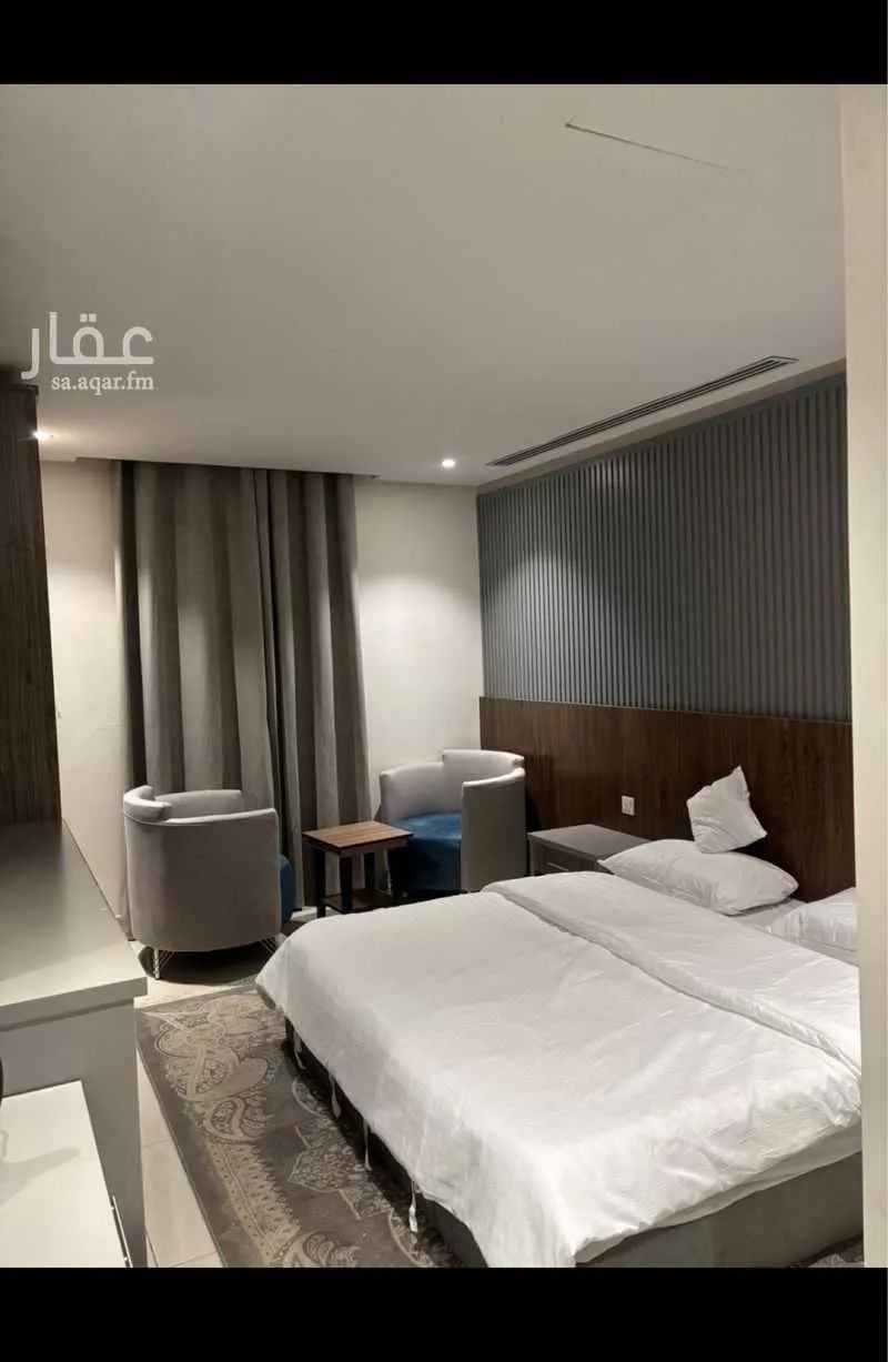 شقة 1 غرف في النخيل 4