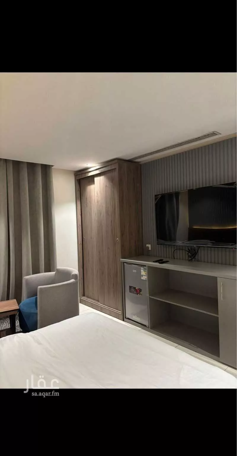 شقة 1 غرف في النخيل 5