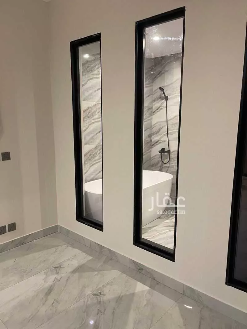 فيلا 11 غرف في الشراع 3