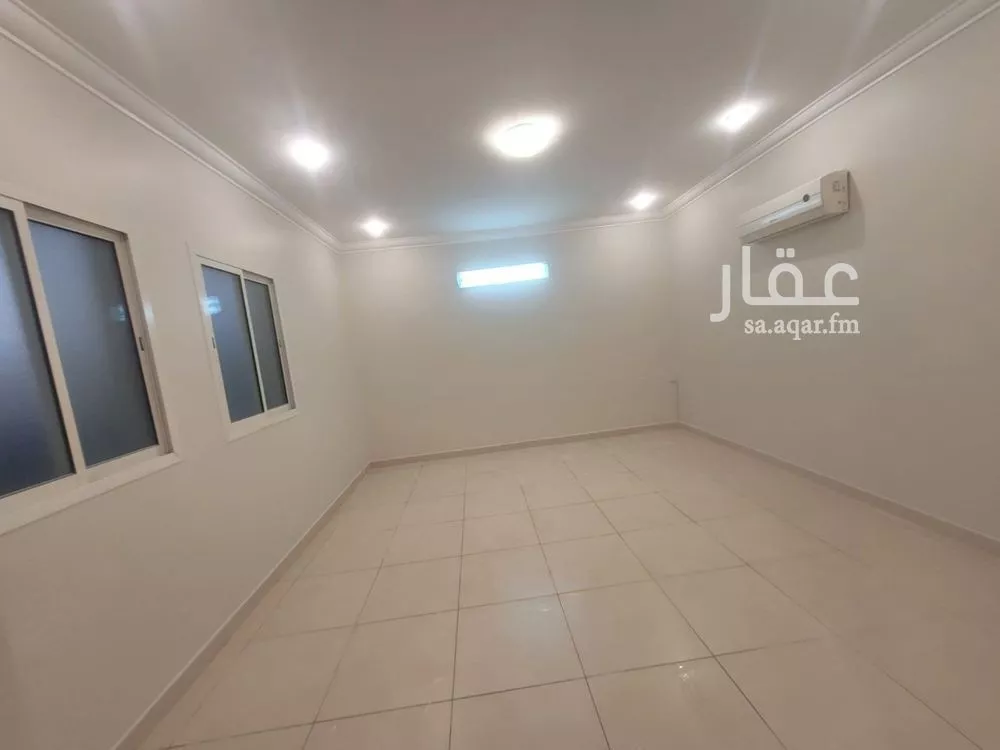 3 bedroom floor in Al Yasmin 4