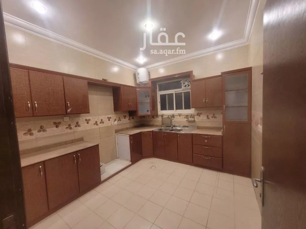 3 bedroom floor in Al Yasmin 3