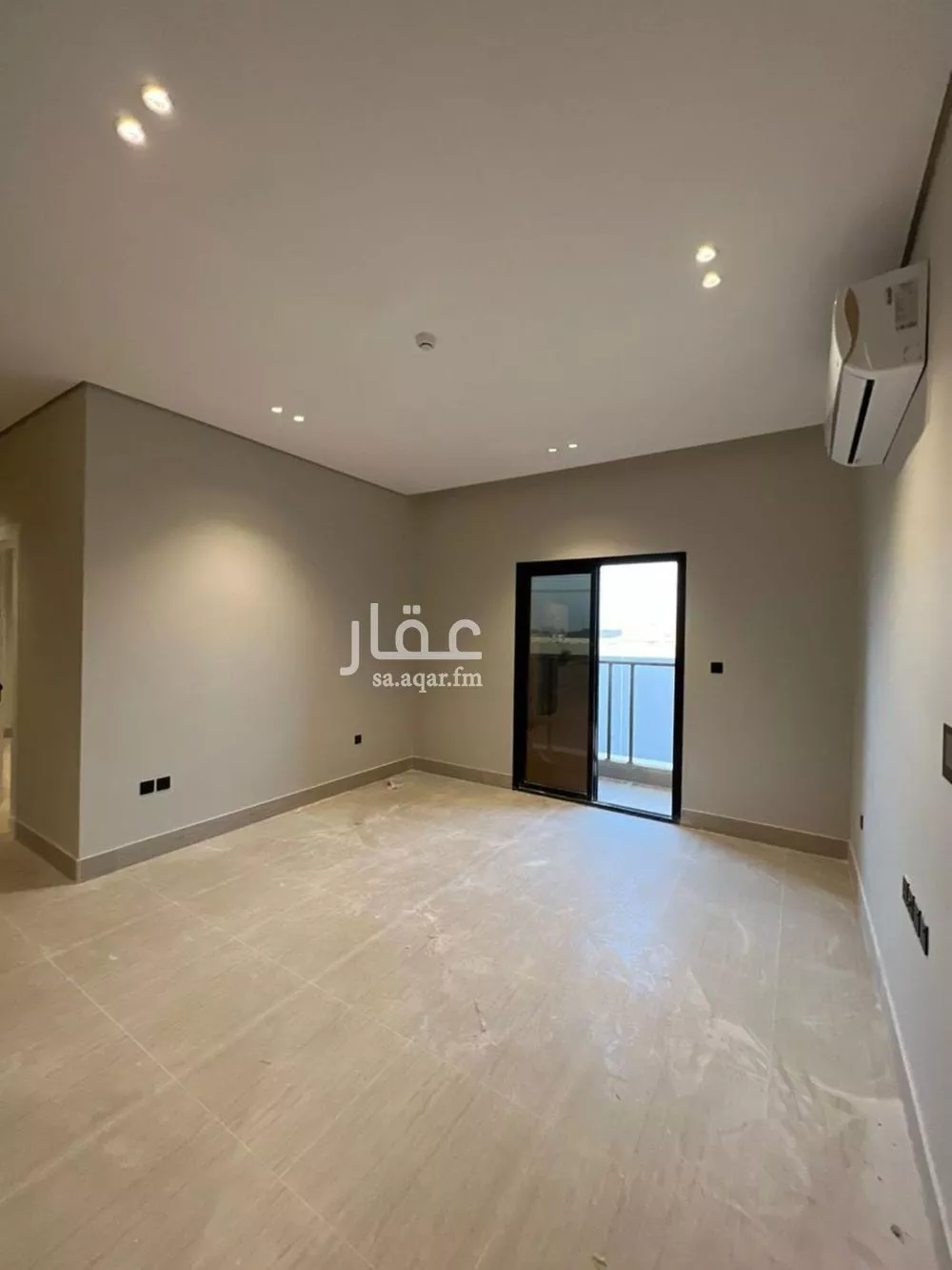 شقة 3 غرف في الرمال 3