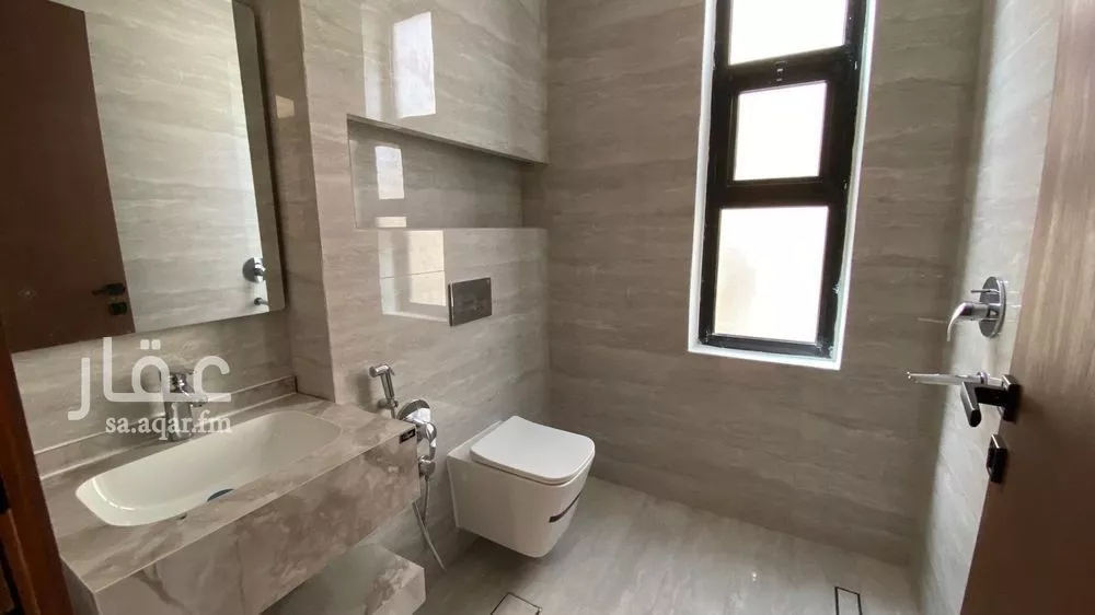 فيلا 6 غرف في الفاروق 2