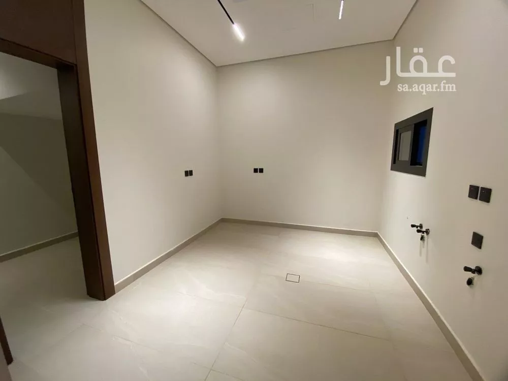 دور 4 غرف في الحمراء 4