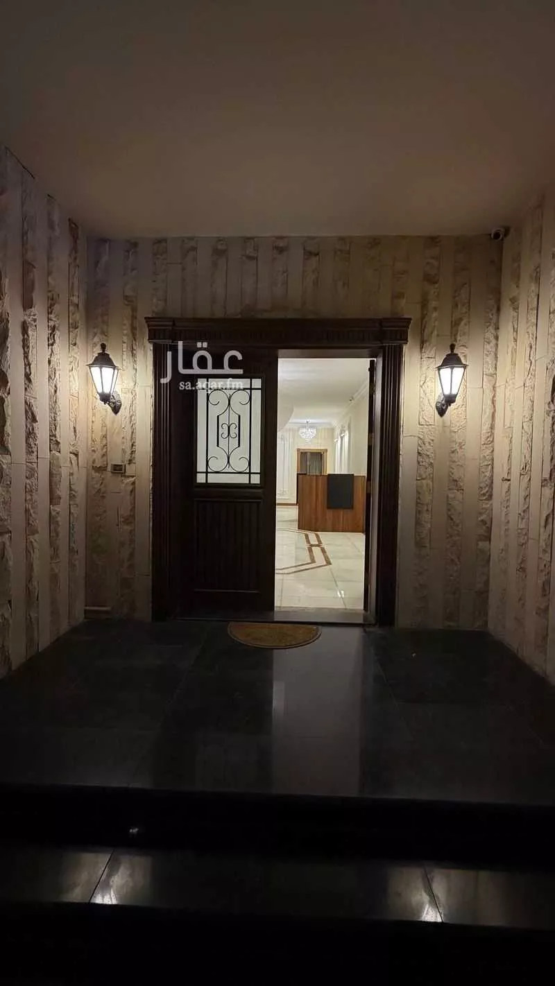 مكتب 182 م² في الحمراء 1