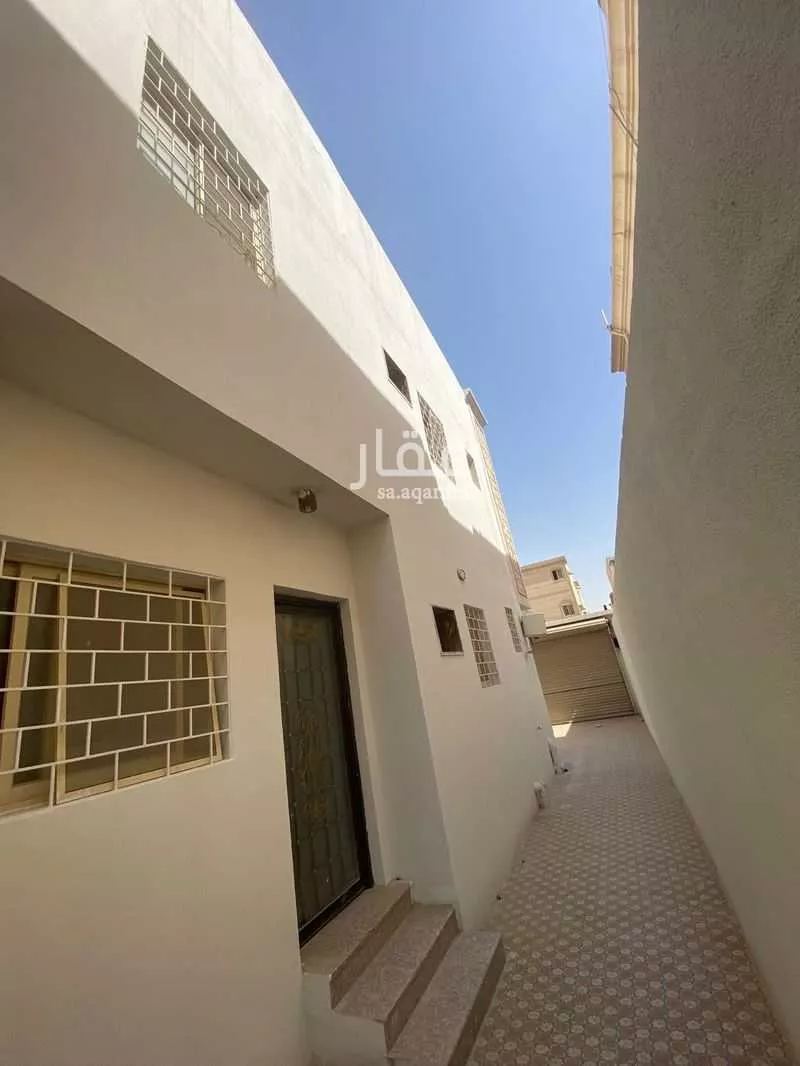 فيلا 6 غرف في ضاحية الملك فهد 3