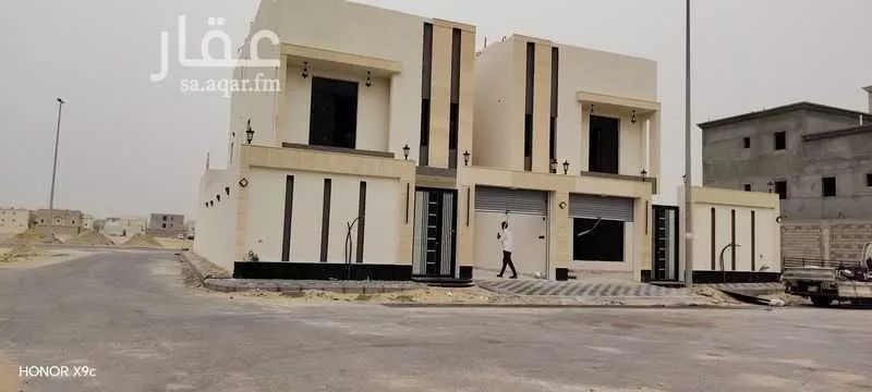 فيلا 6 غرف في ضاحية الملك فهد 1