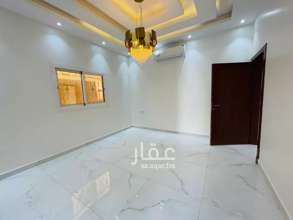 دوبلكس 6 غرف في الملقا 4